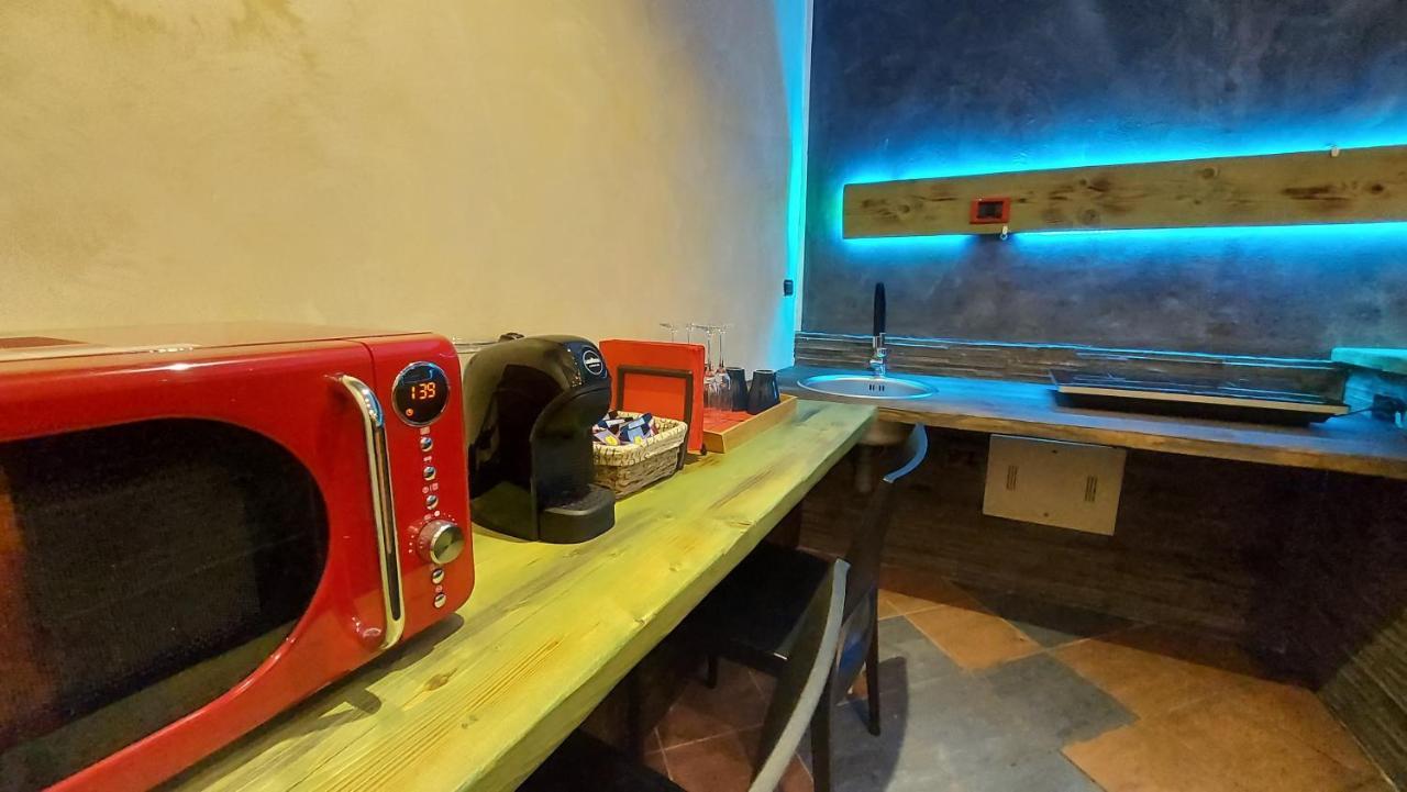 Pensión Marconi And 2*